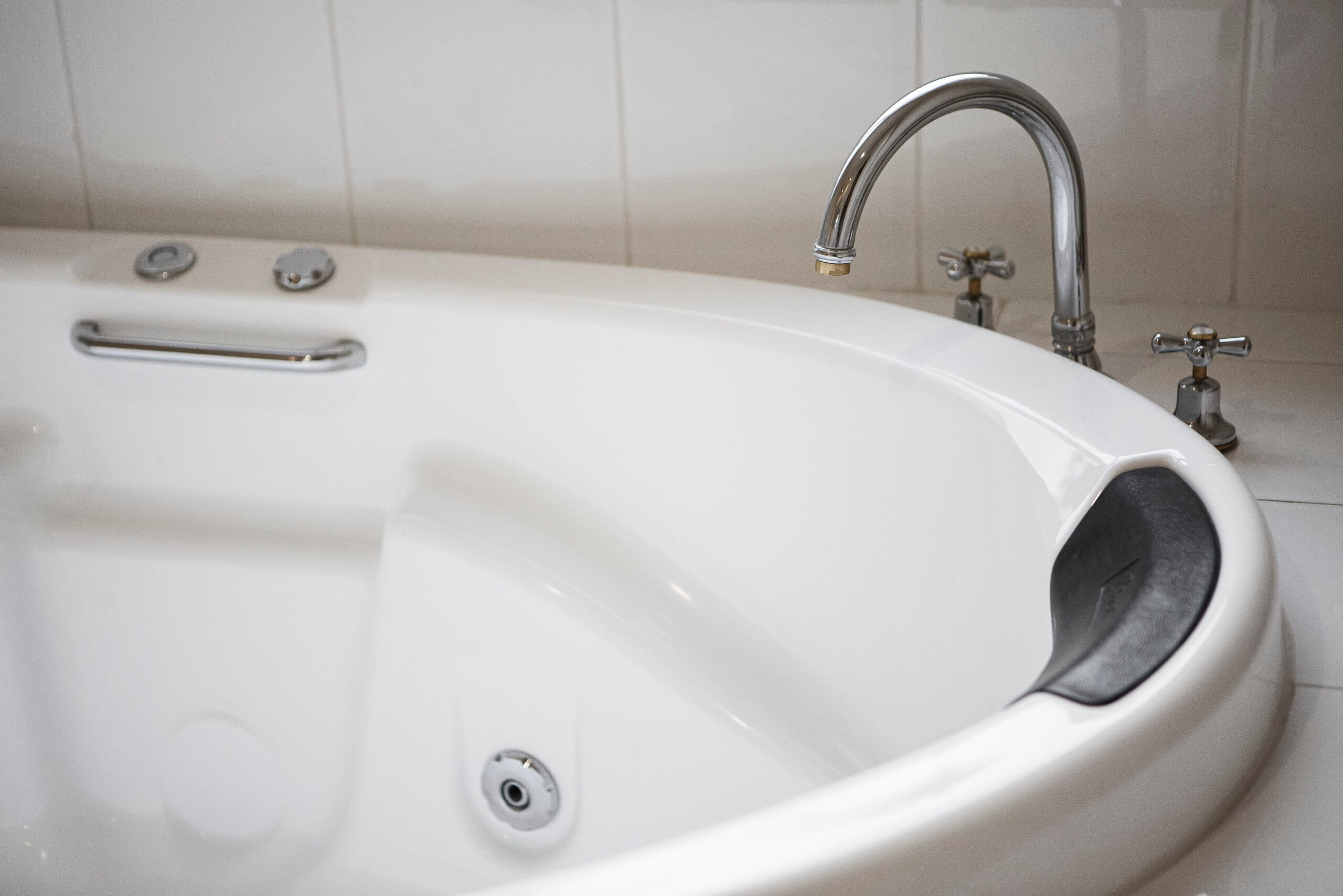 Walk-In Tub