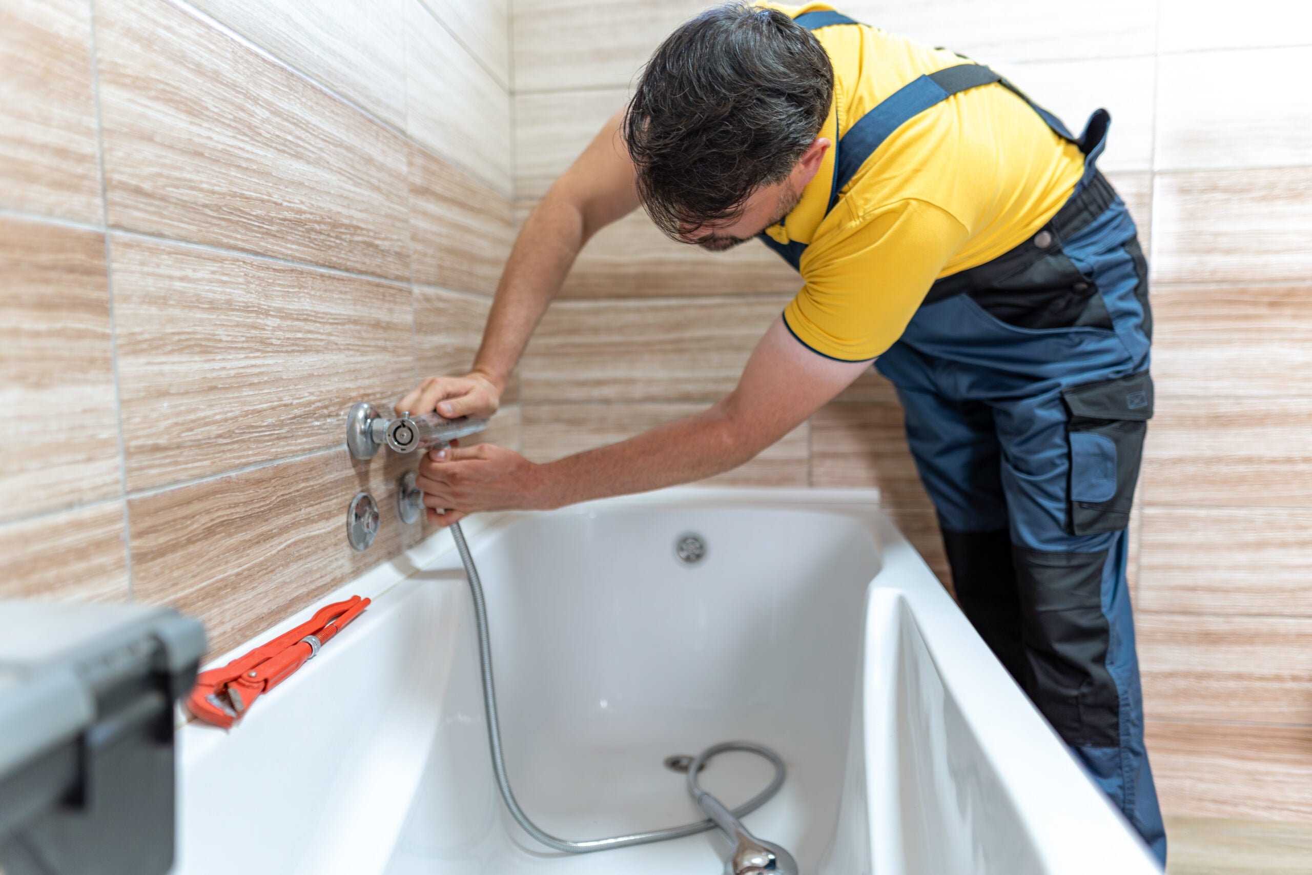 Bathtub Installation and Replacement
